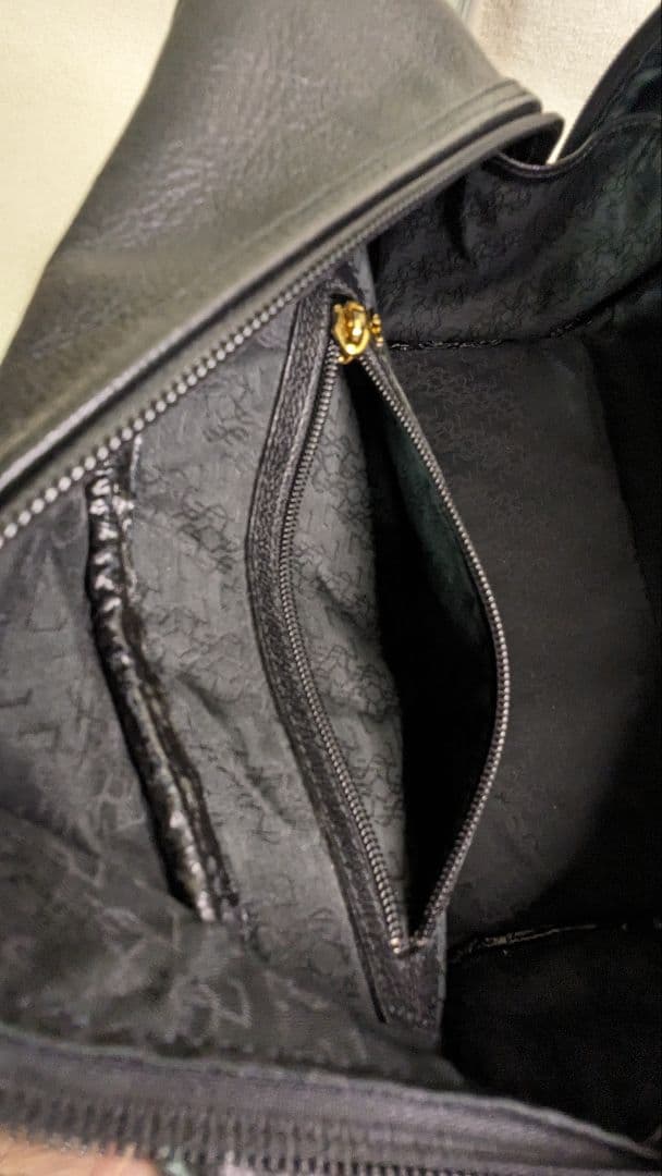 YVES SAINT LAURENT YSLロゴ ボストンバッグ/シボ革