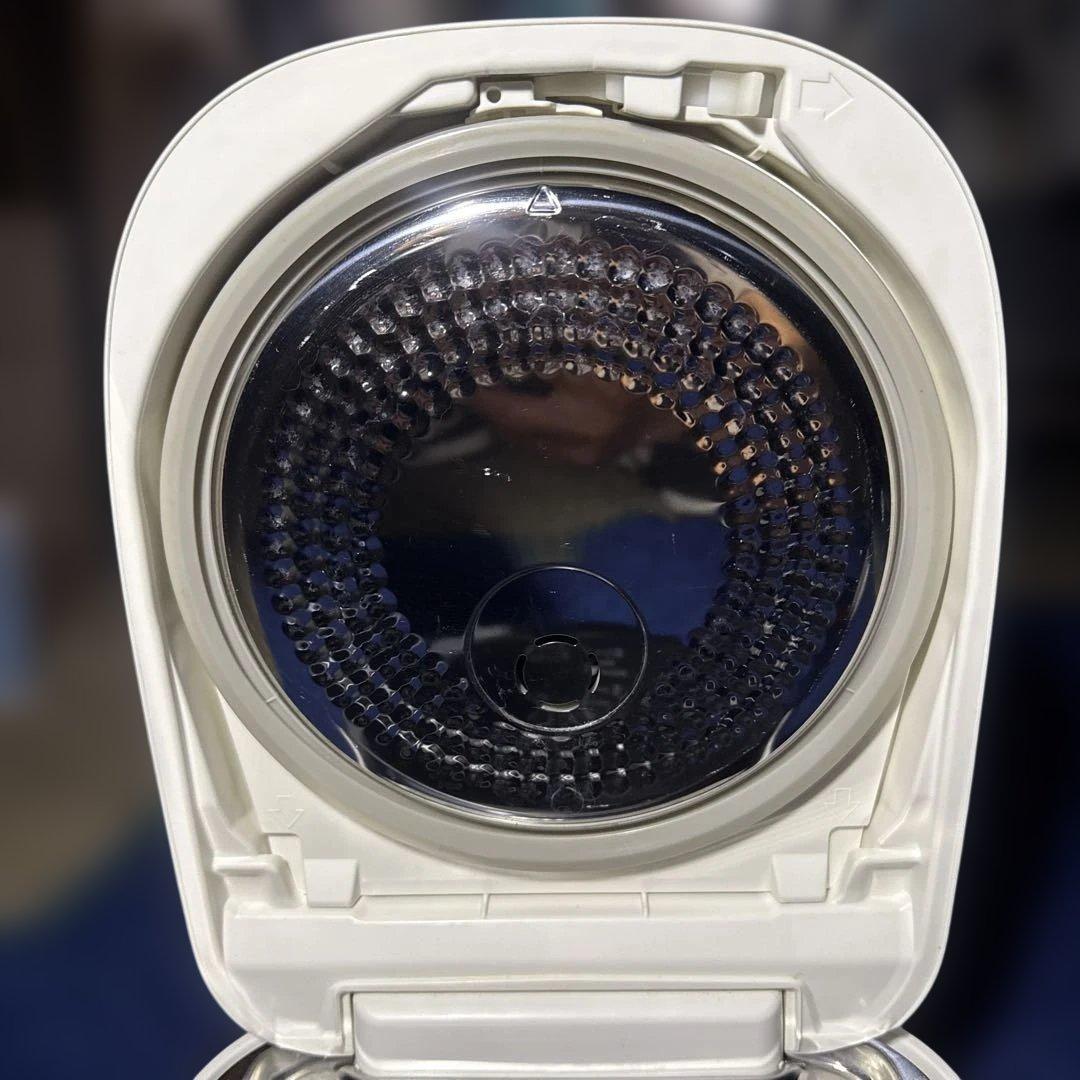 美品Panasonic SR-HX105 炊飯器 ホワイト