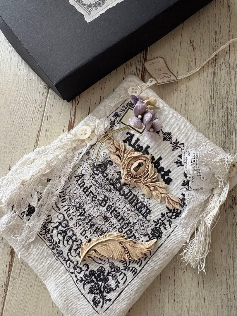 ちびくまcocolilou toybear 【お取置き中】布花 ビオラとすみれ