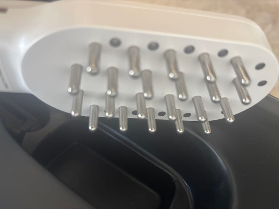 レーザー＆ＥＭＳリフトブラシ（ステラボーテ）