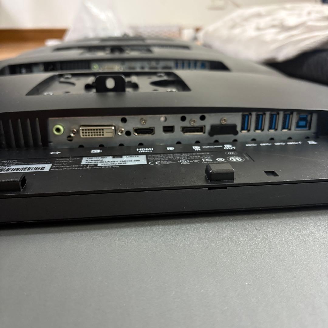 HP Z24n モニター 4台セット　VESA・コード付き