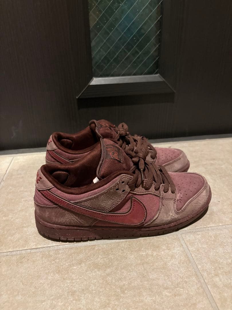 スケートボード Nike SB Dunk Low PRM City of Love 26.5