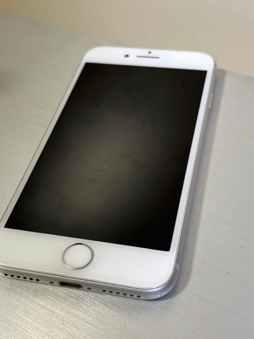 iPhone 8 MQ792J/A SIMフリー