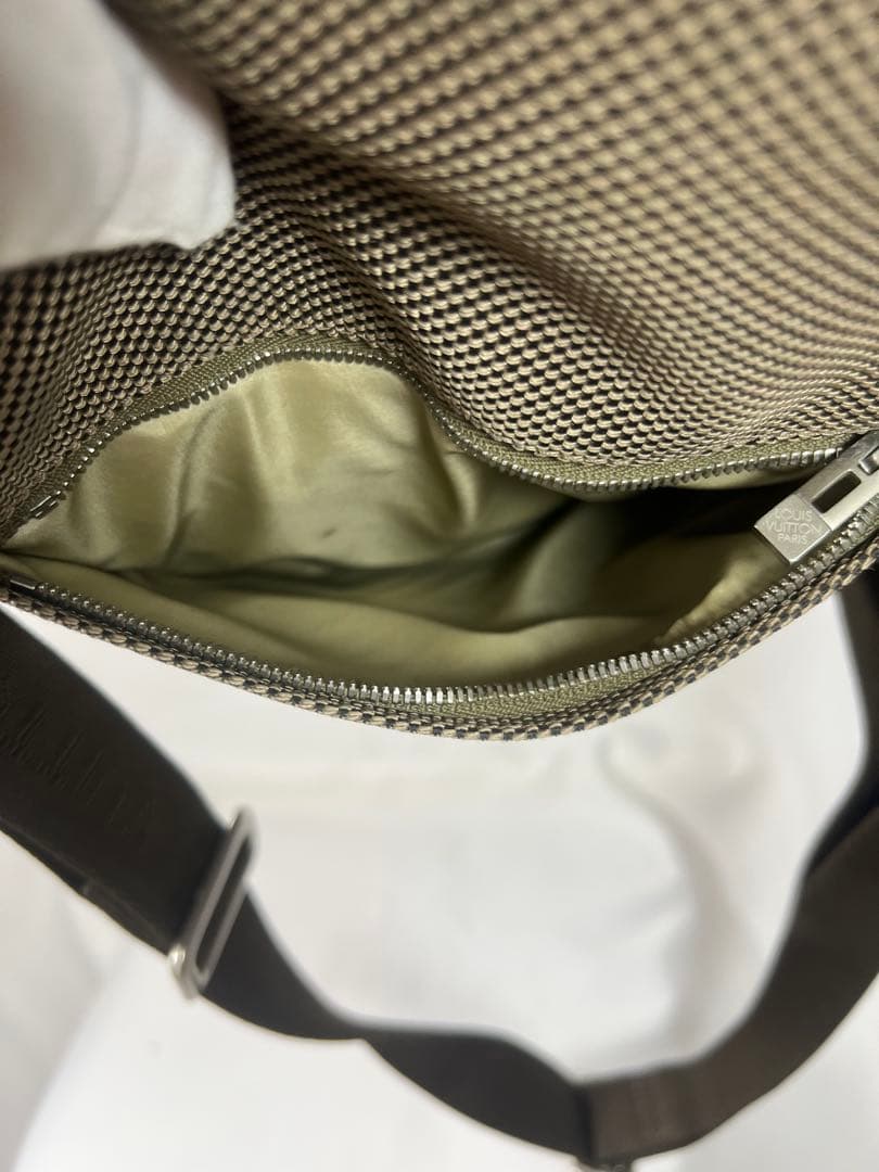 LOUIS VUITTON メッセンジャーバッグ グレー