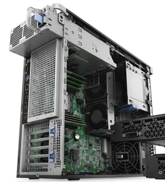 美品i7 7700相当XEON/新品ssd256/office