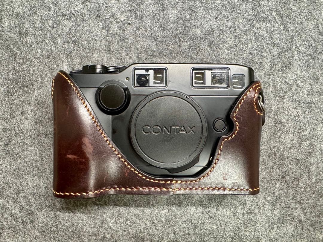 【超美品】CONTAX G2 ブラック+本革カメラケース+ケーブルスイッチ