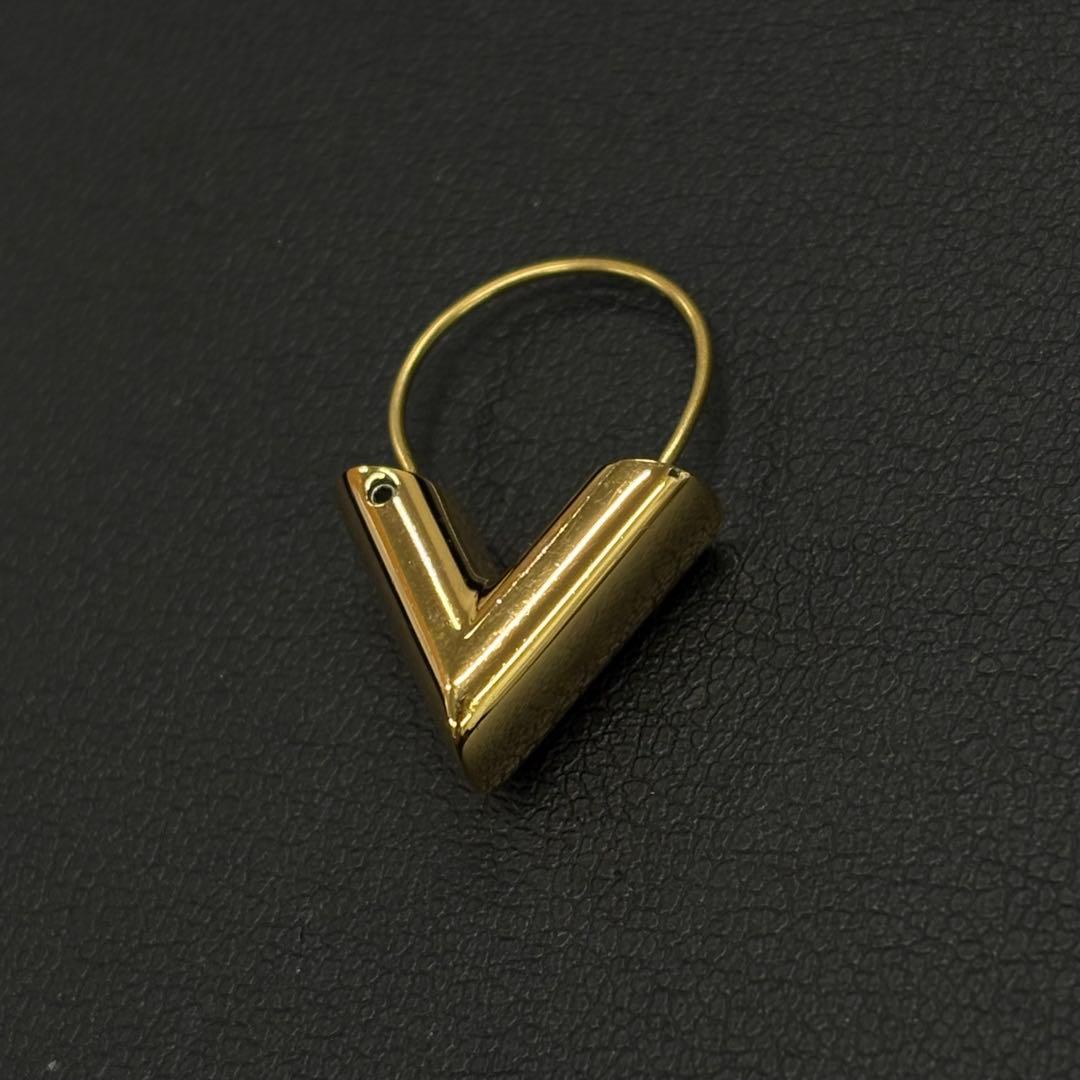 ◎ヴィトン ピアス エッセンシャルV 片方のみ