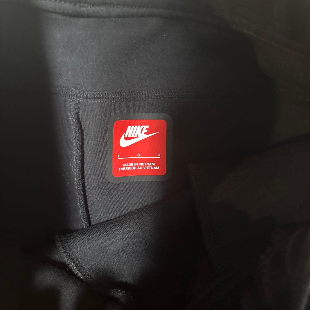 ナイキ　テックフリース　反射テック