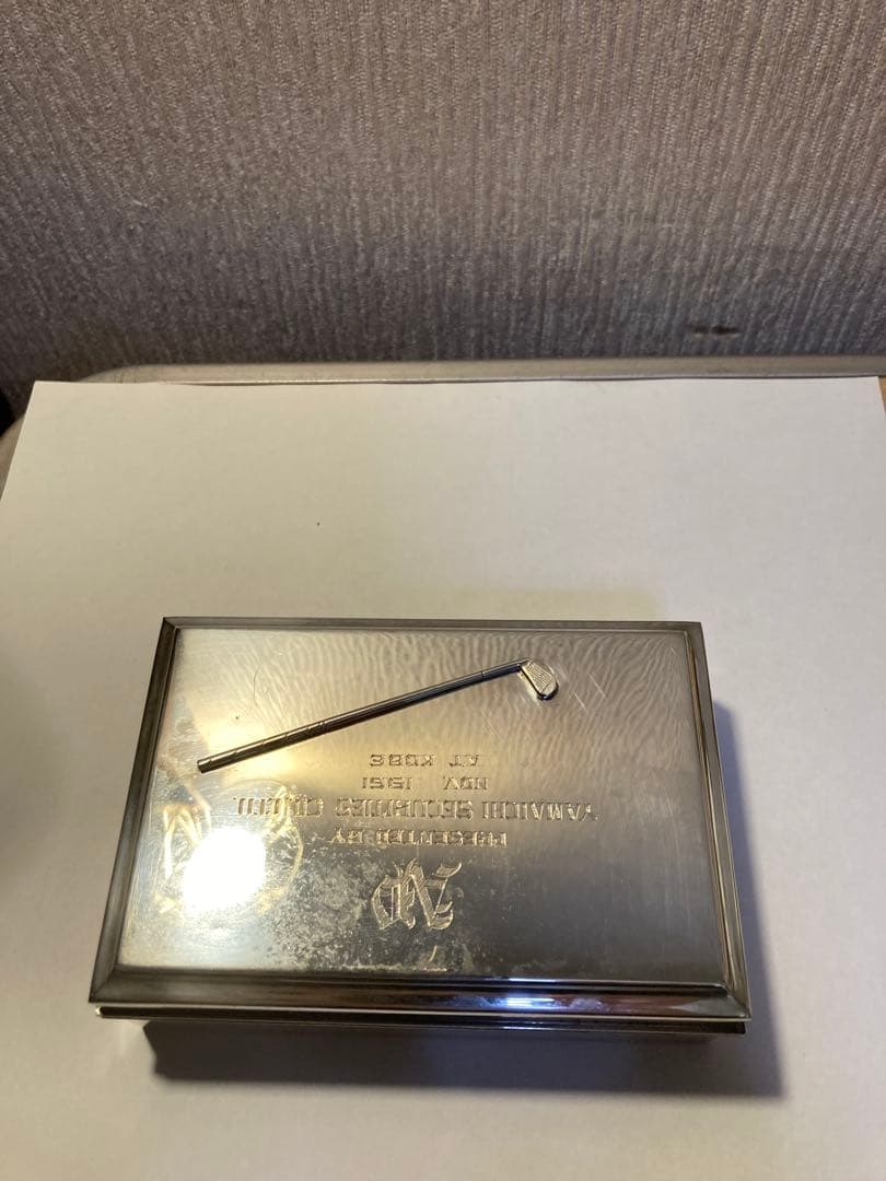 シルバーケース　ボックス　小物入れ（記念あり）