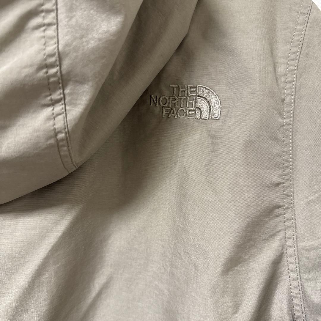 The North Face フード付きジャケット グレー