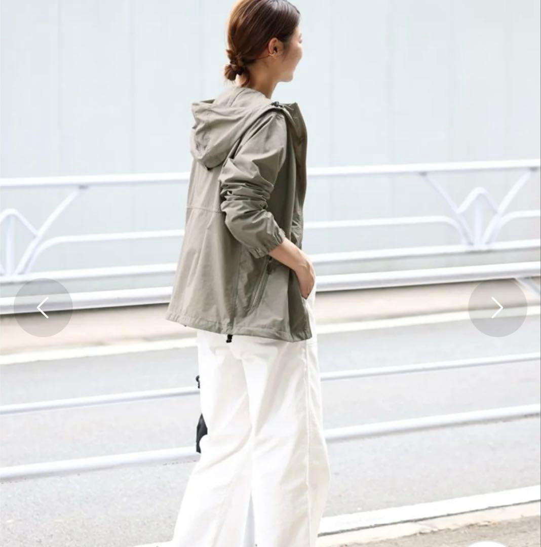 The North Face フード付きジャケット グレー