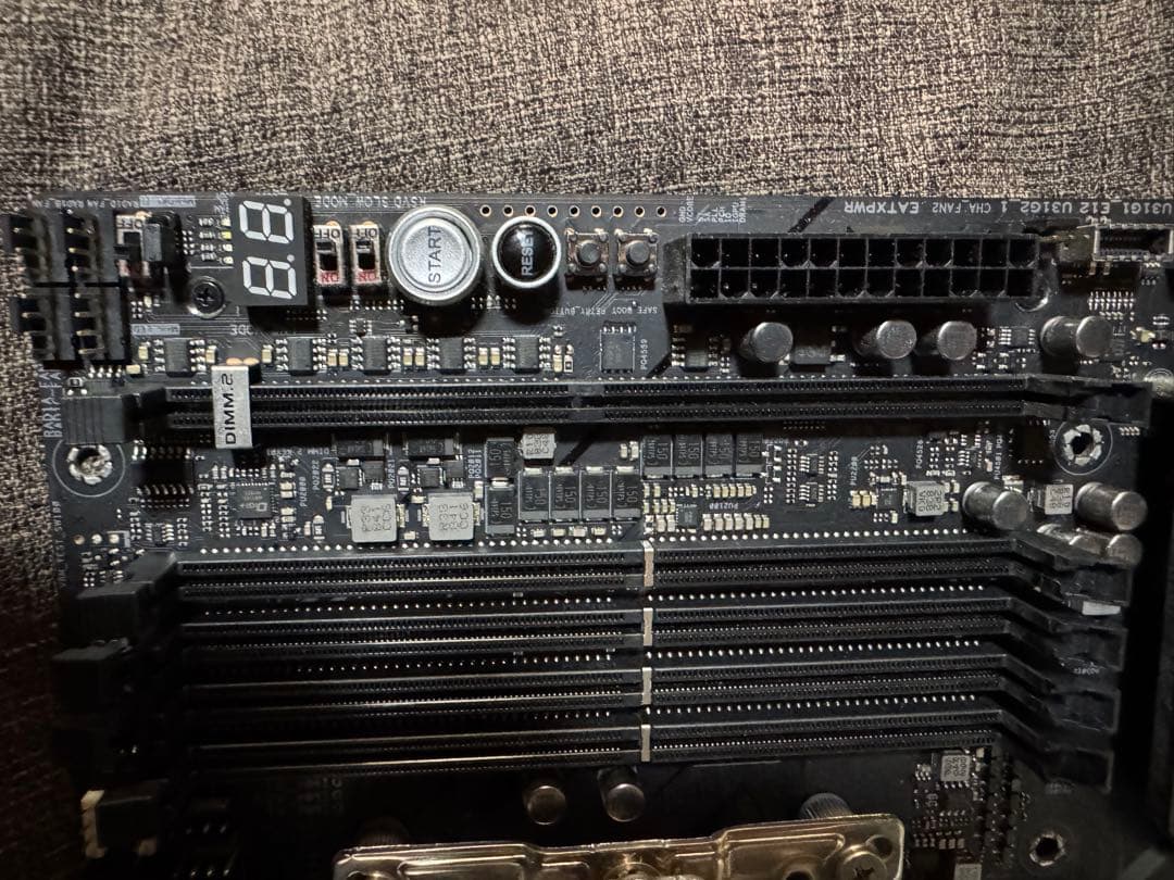 マザーボード MAXIMUS X1