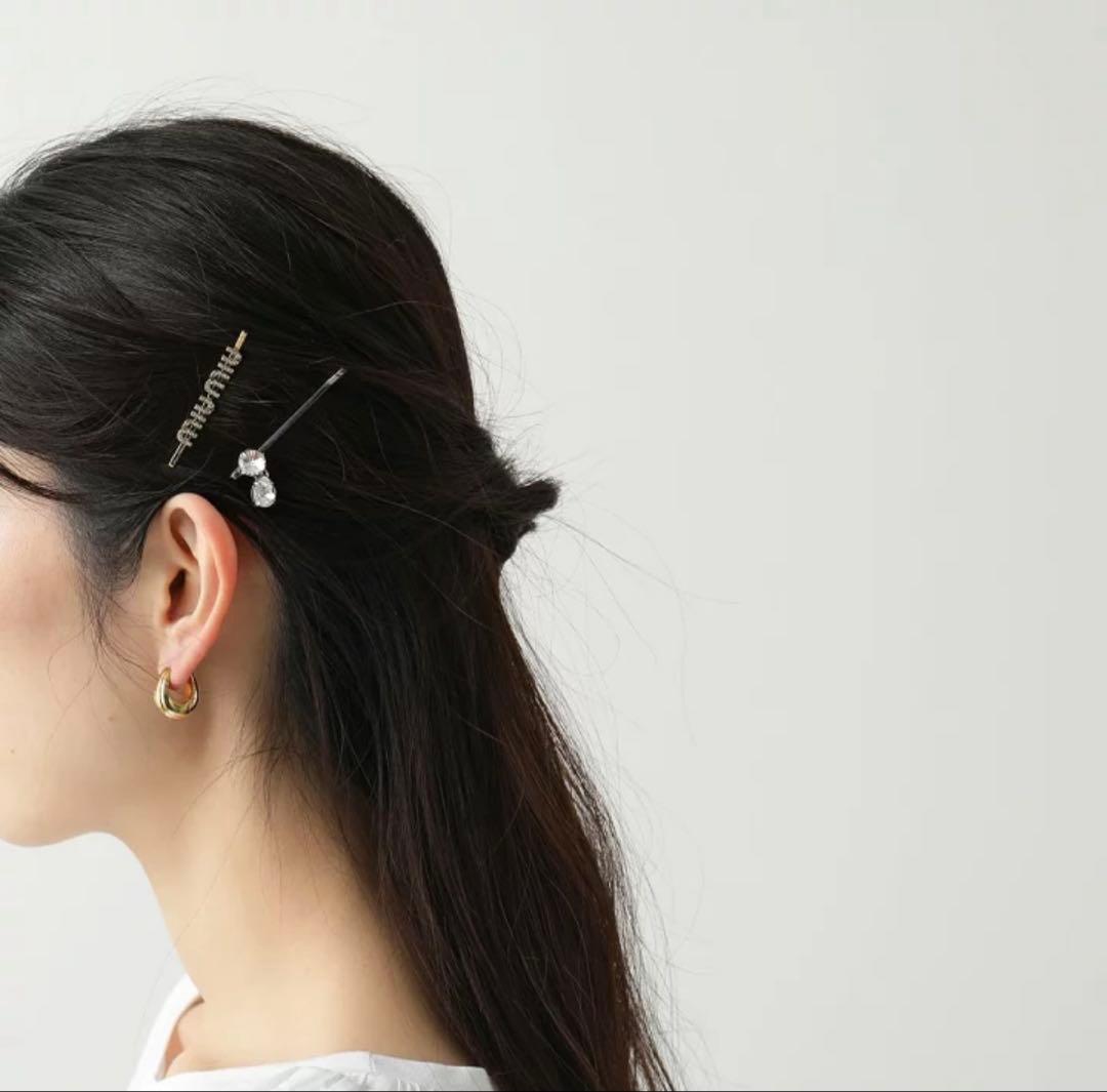 MIUMIU ミュウミュウ ヘアピン 2個組 ヘアクリップ ヘアアクセサリー