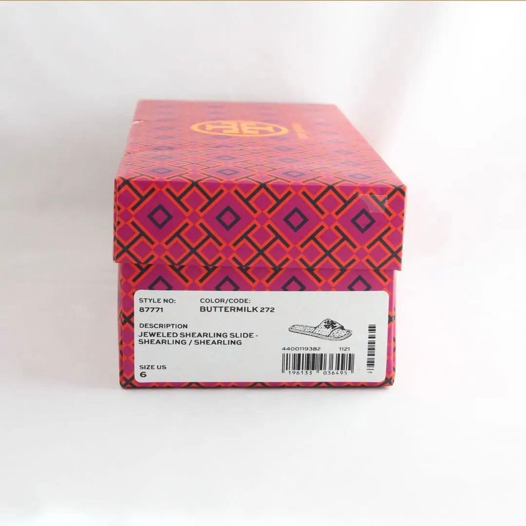 TORY BURCH ふわふわ柔らかファー ダブルＴロゴ ジュエルシアリング