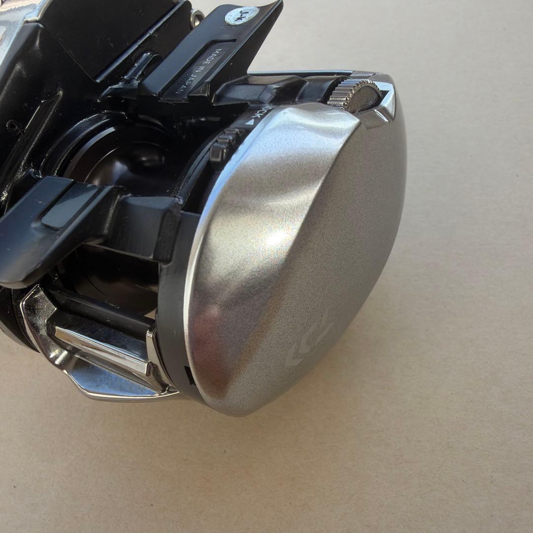 『ダイワ』21ジリオンSVTW1000XH（ギヤ比8.5）純正カスタム★超美品