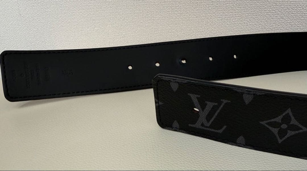 (くみっきー)LOUIS VUITTON ブラック ベルト バックル無し