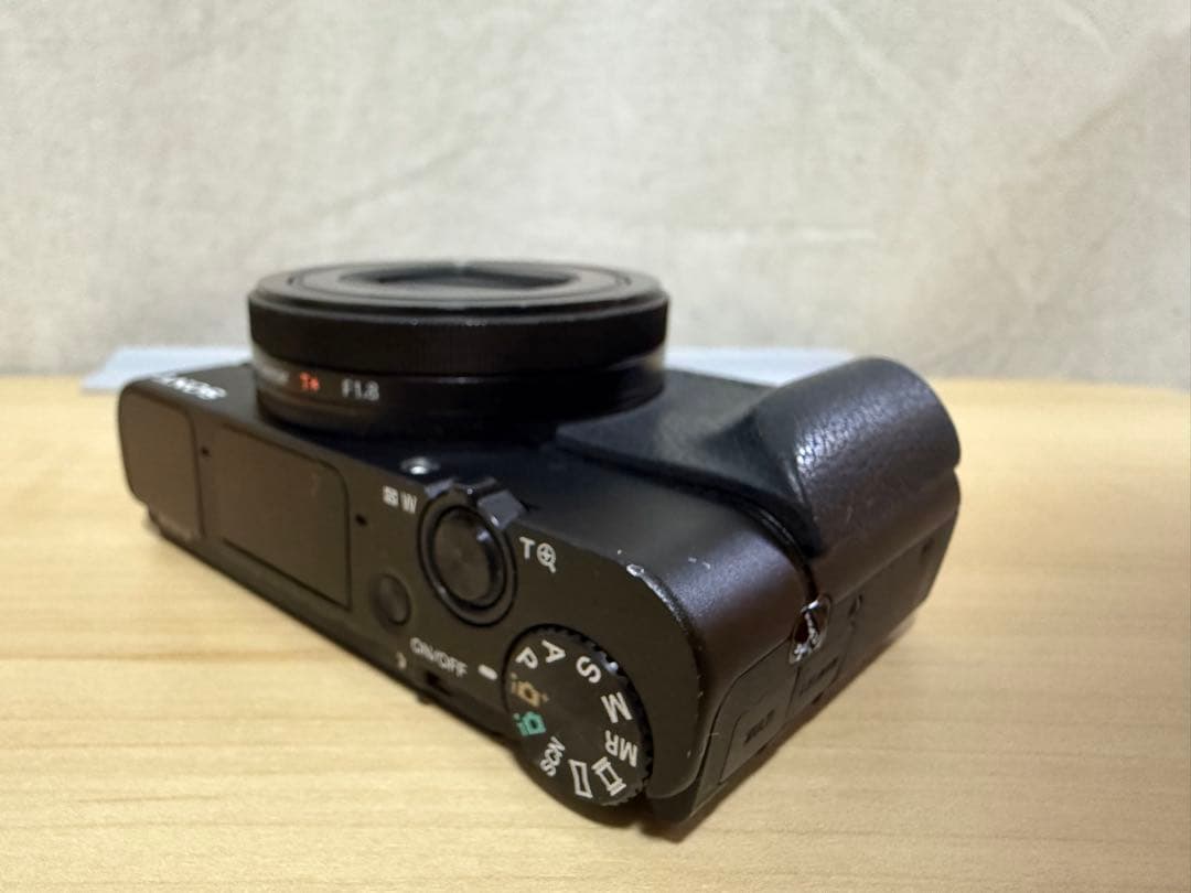 ソニー デジタルカメラ ￼SONY RX100III