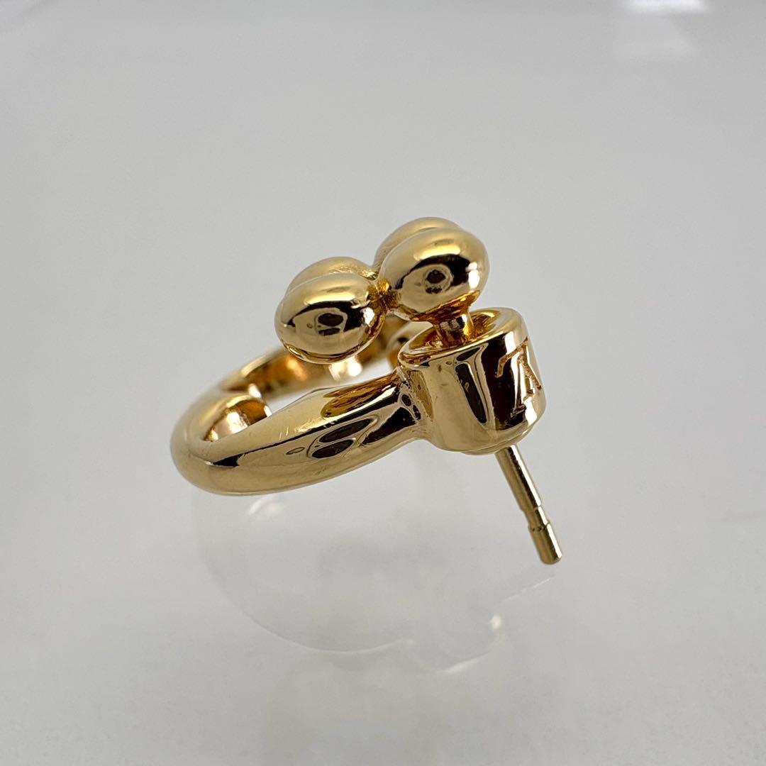 LOUIS VUITTON ピアス LVフラワーグラム ブックルドレイユ