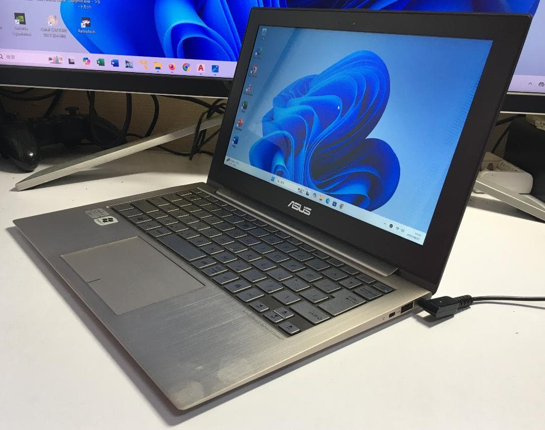Windowsノート本体 ASUS ZENBOOK UX21E Core i7 Windows11