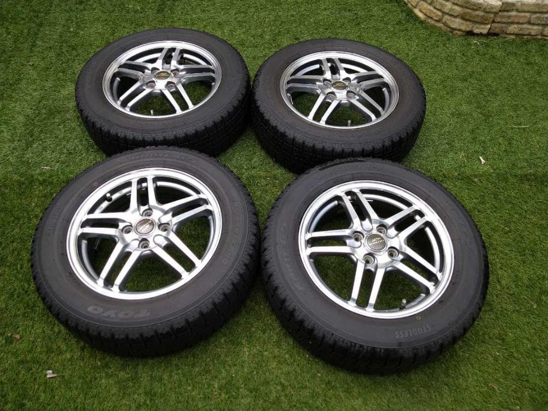 旧型フリードなどに  スタッドレスセット 185/65R15 バリ溝