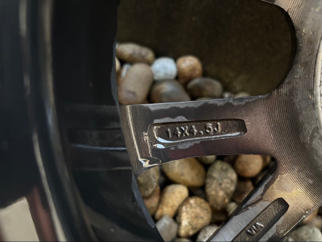 YOKOHAMAスタッドレスタイヤ 155/65R14 ホイール4本セット