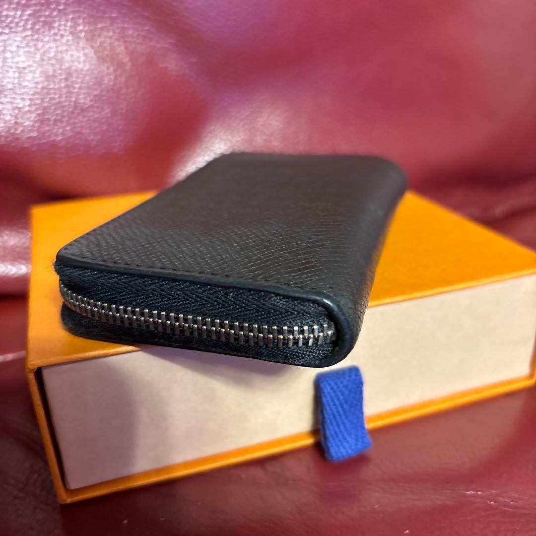 ルイヴィトン ケース ジッピー タイガ レザー アルドワーズ