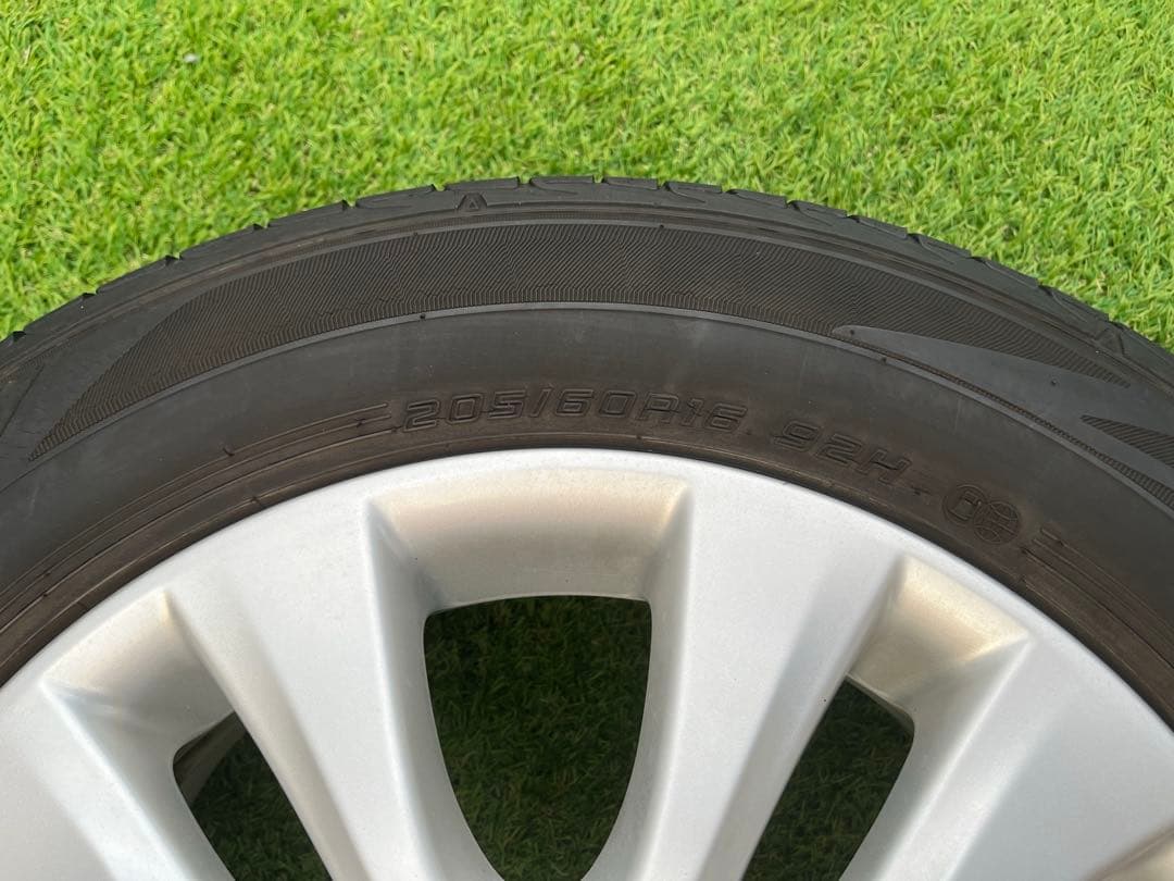 トヨタ純正ホイール&タイヤセット入荷！