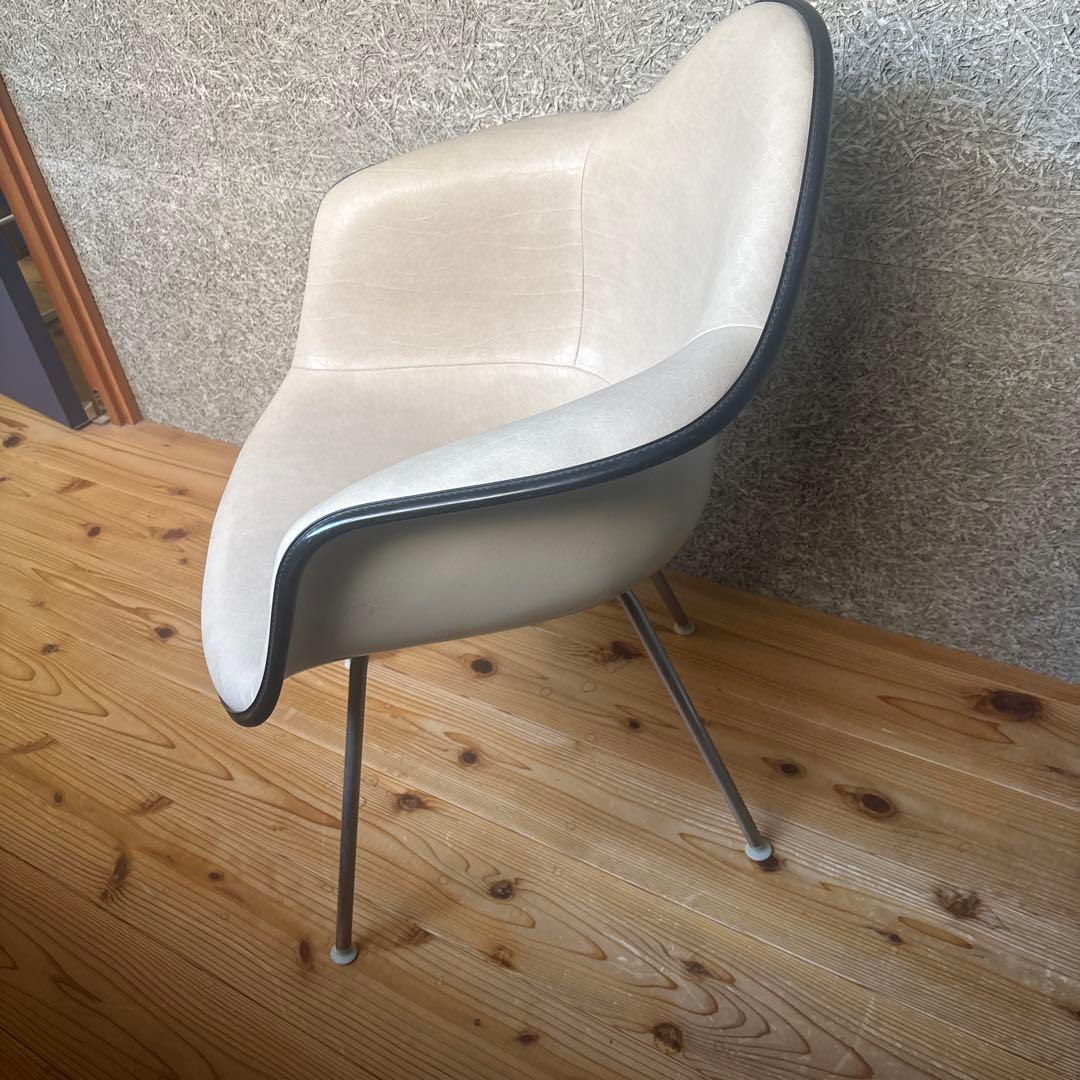 イームズ　アームシェルチェア　ハーマンミラー