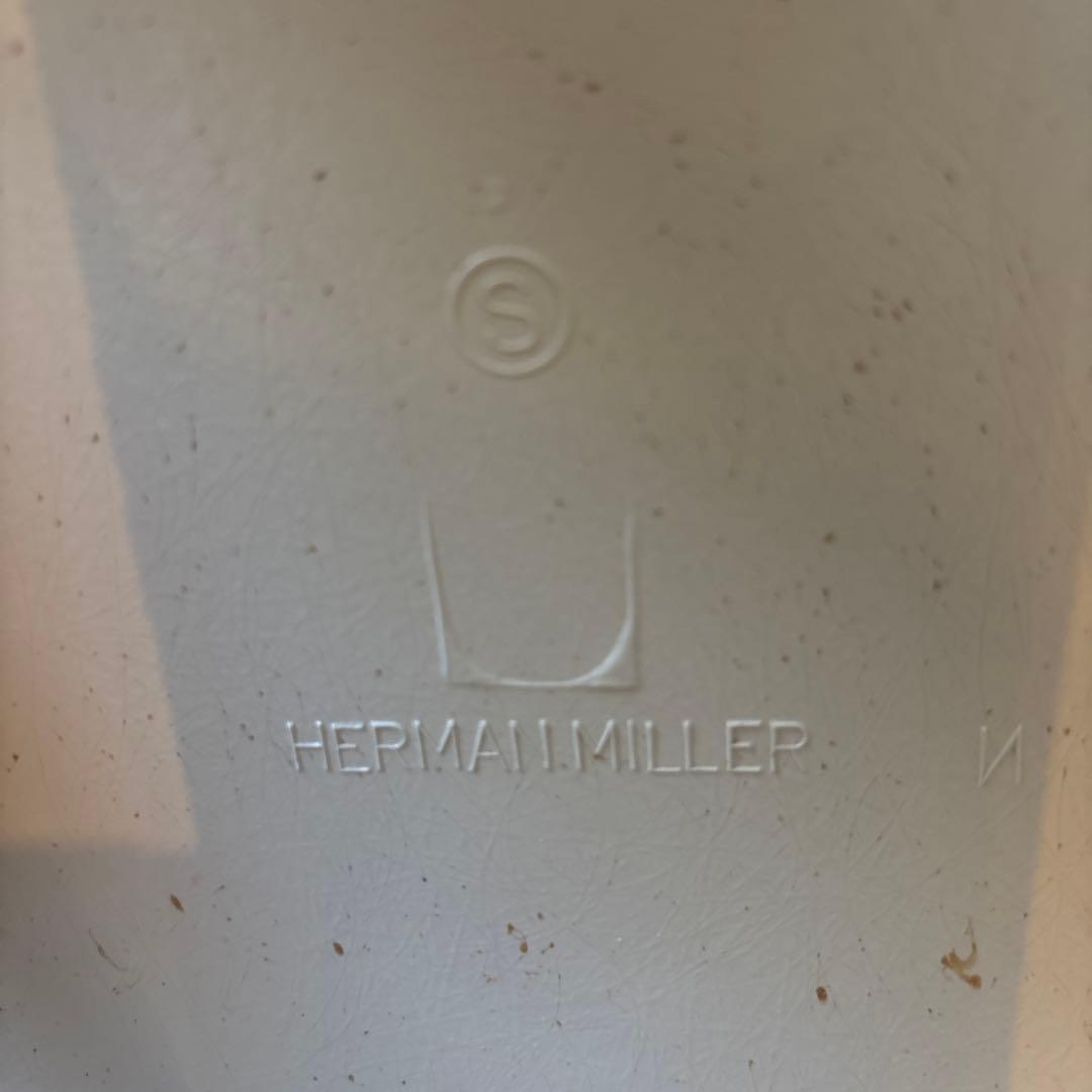 イームズ　アームシェルチェア　ハーマンミラー