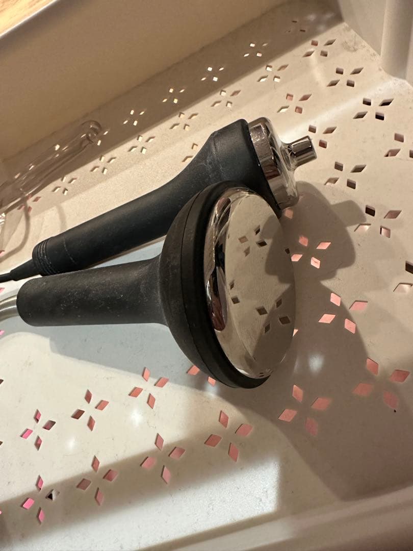 Charisma YTB ボディケア美容器　ケース付き（クリームも可）