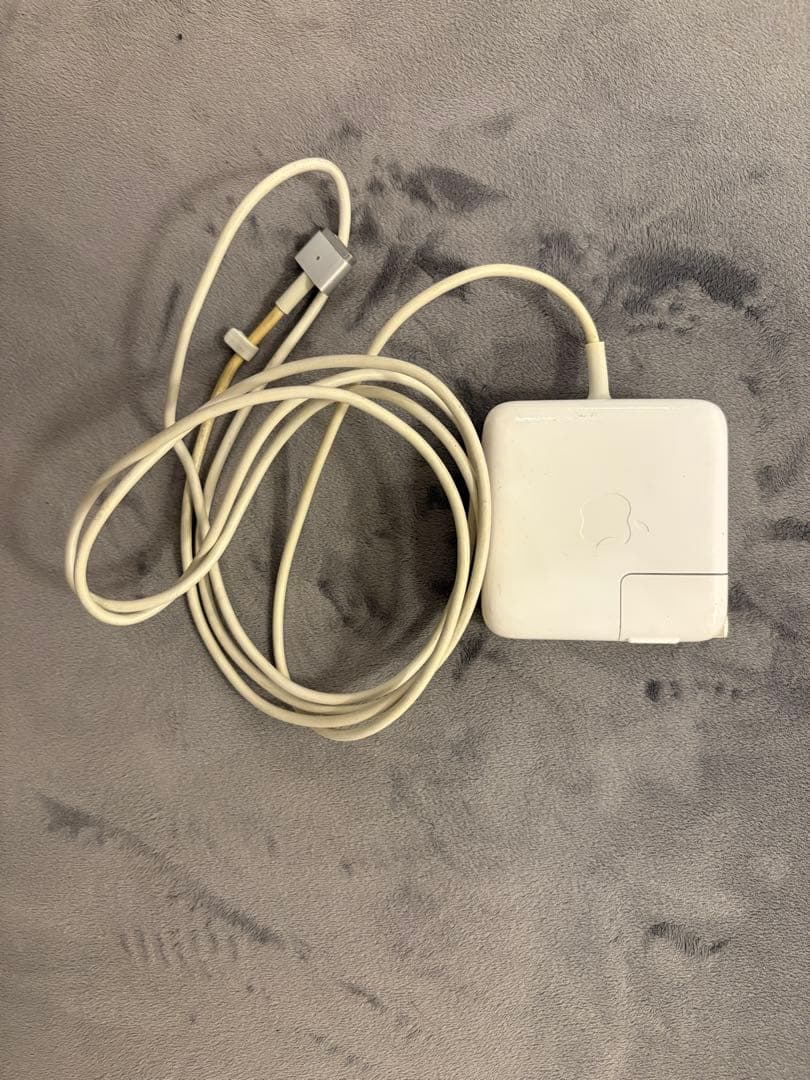 MacBook Air 13インチ 2017 SSD256GB 初期化済み