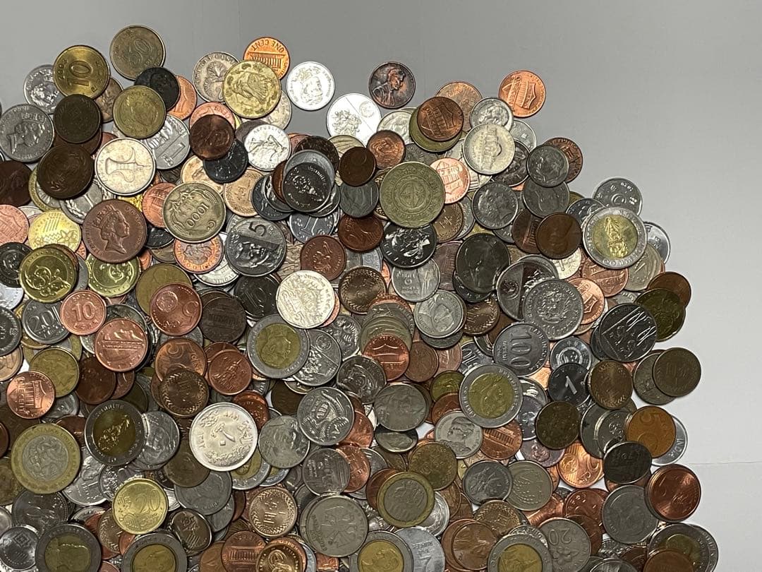 古銭　外国の硬貨　世界の　大量　4100g以上　詳細は分かりません