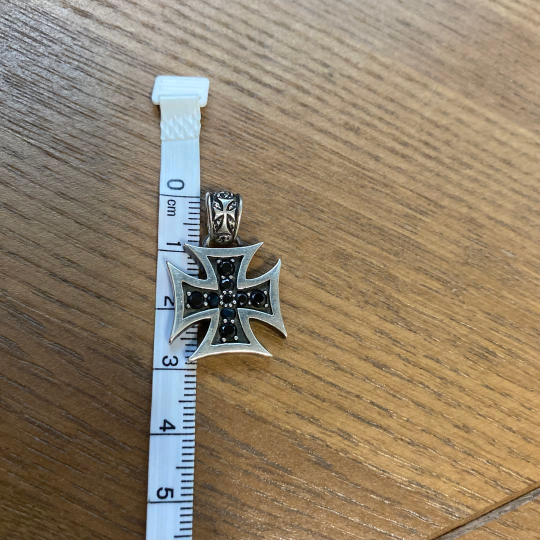 たくぞうDeal design ディールデザイン　アイアンクロスペンダント