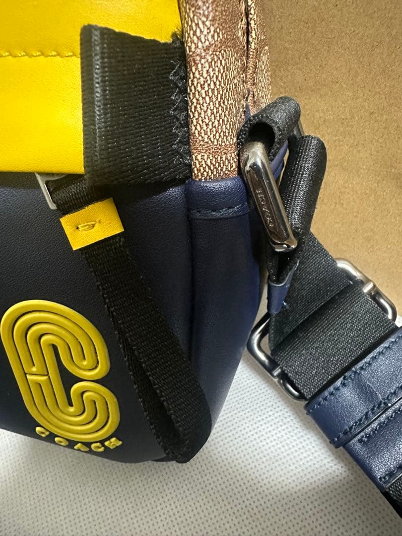 COACH ショルダーバッグ ネイビー/イエロー