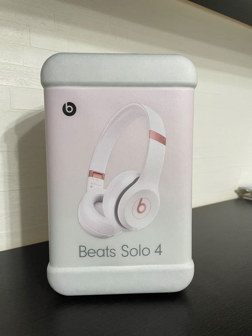 Beats Solo 4 ワイヤレスヘッドホン