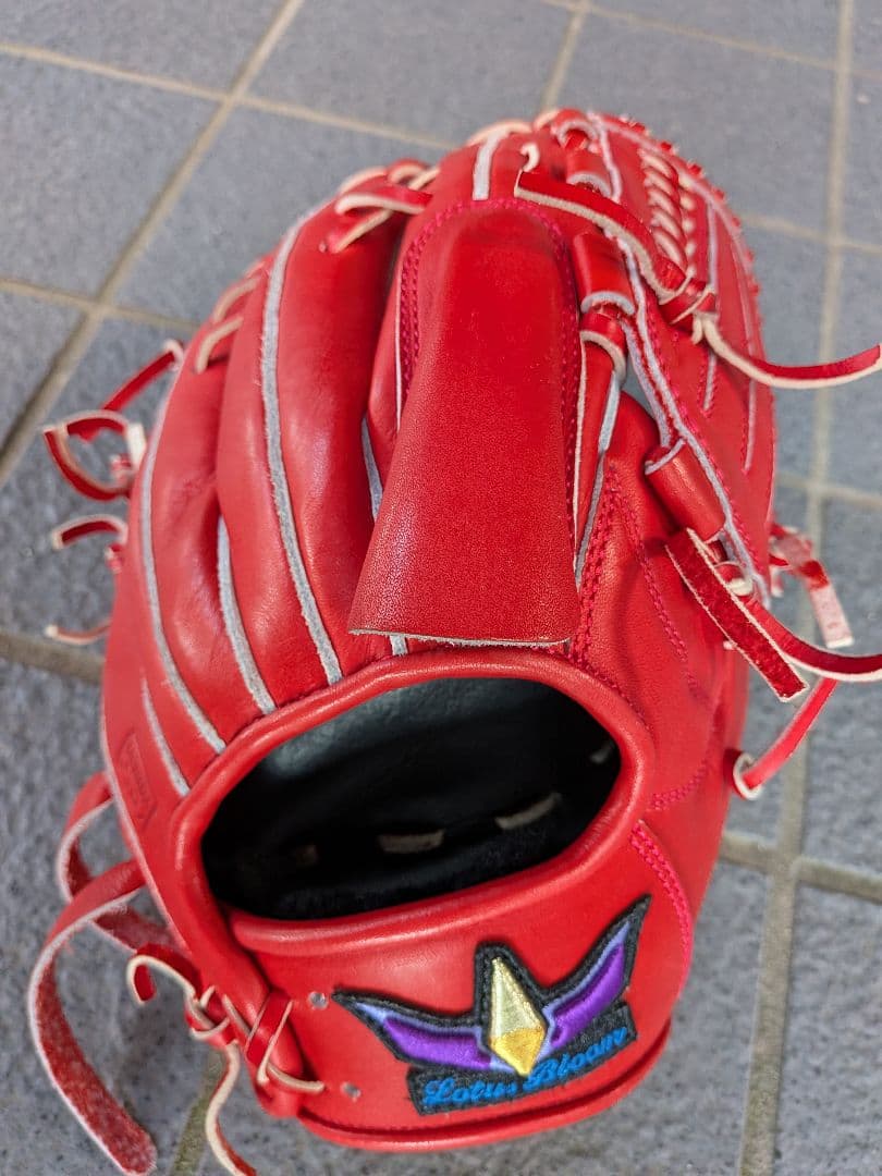 ロータスブルーム　硬式投手用グローブ