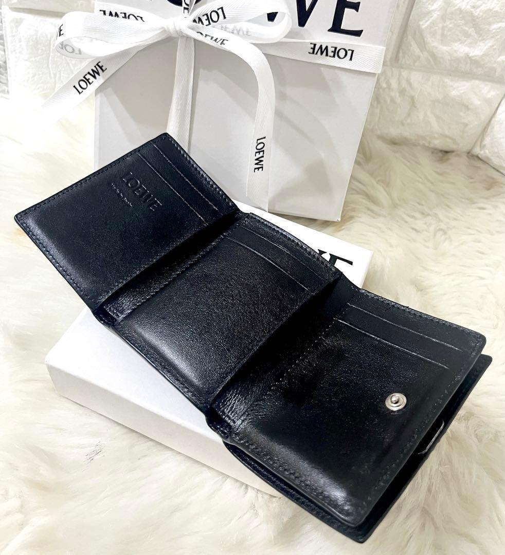 【にべ子】LOEWE ロエベ トライフォールド 三つ折り財布 箱・巾着付き