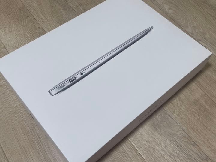 スマホ・タブレット・パソコン APPLE MacBook Air MACBOOK AIR MQD32J/A