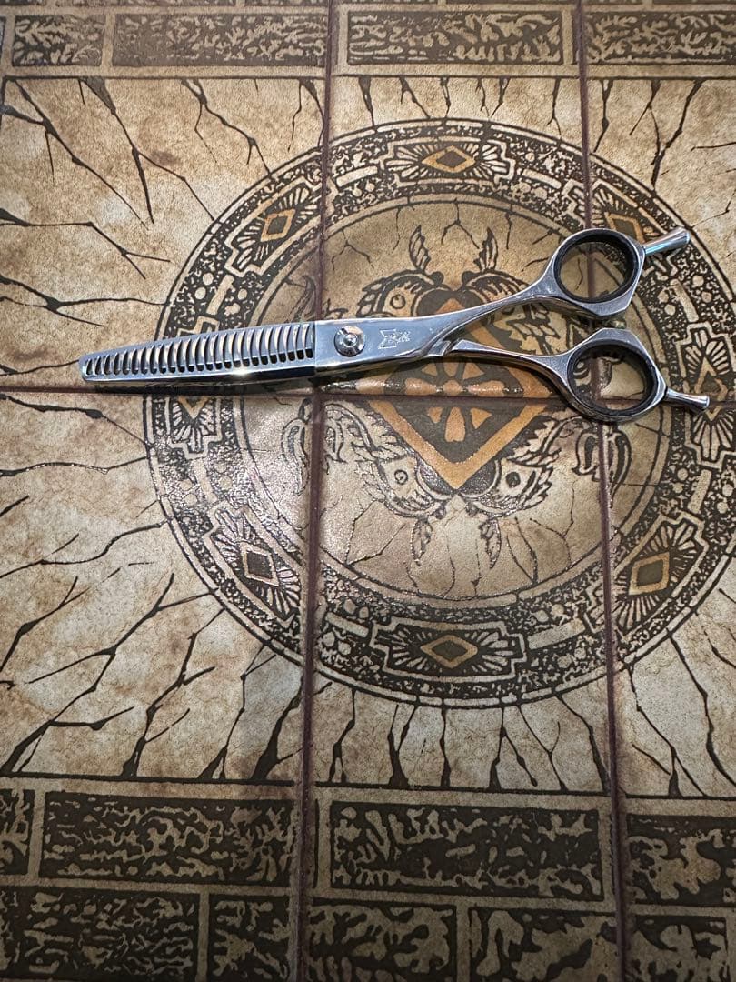 1*e様 SGKシザー　セニングシザー　すきバサミ