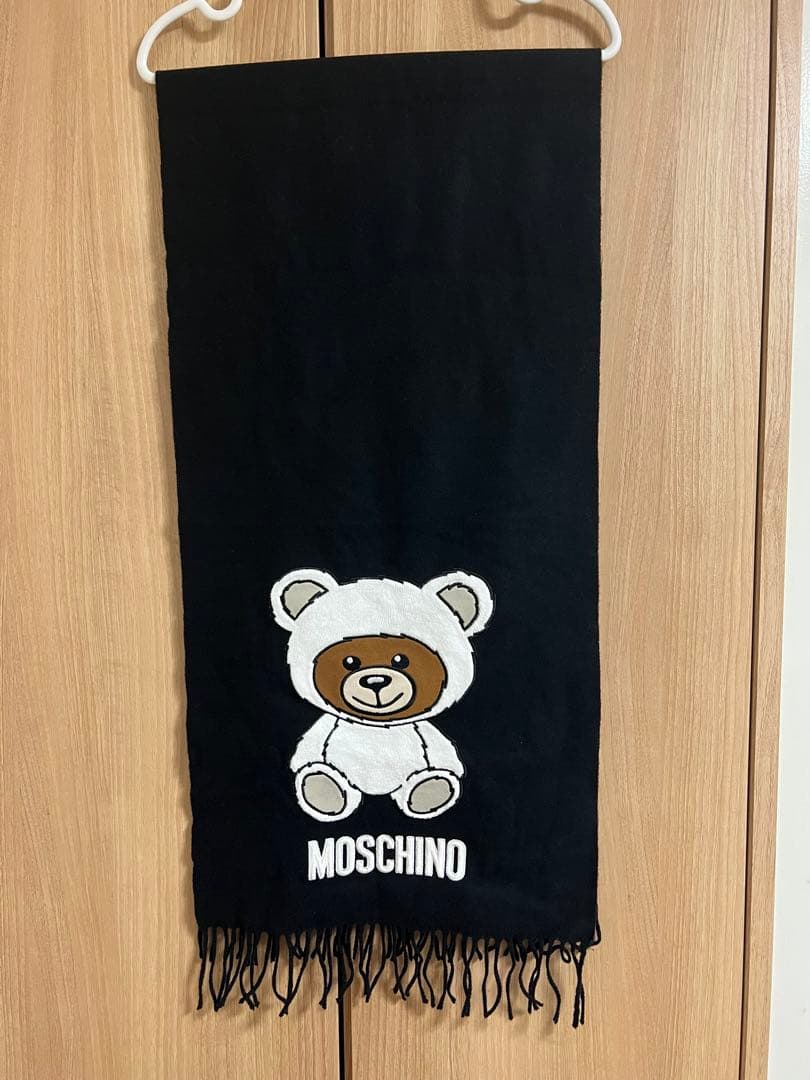 MOSCHINO クマ刺繍 マフラー 黒