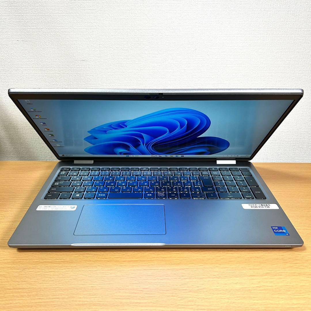 美品 DELL Precision 3561 i7 32GB 512GB 15型