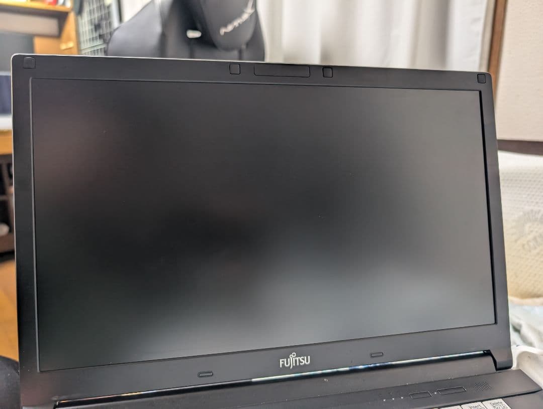 【美品・オフィス付き】フルHD/Core-i5 7300U/8GB/256GB