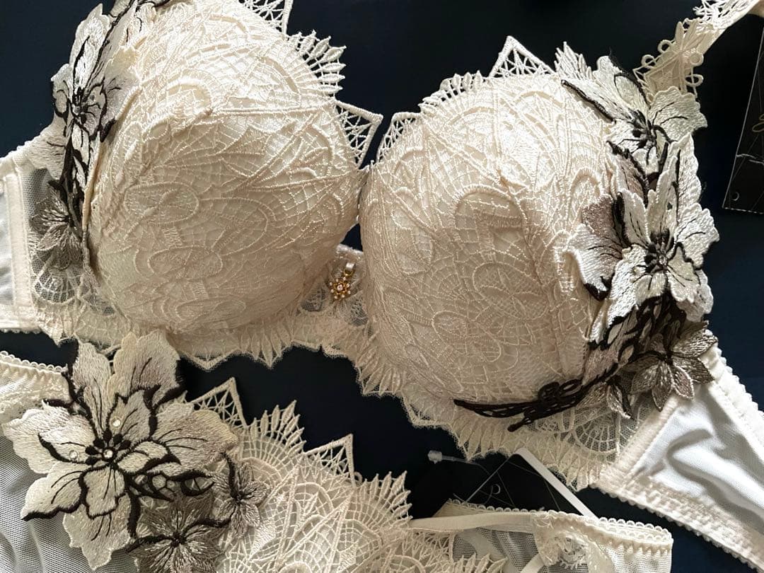 サルート F70/L 72G BE ペルー