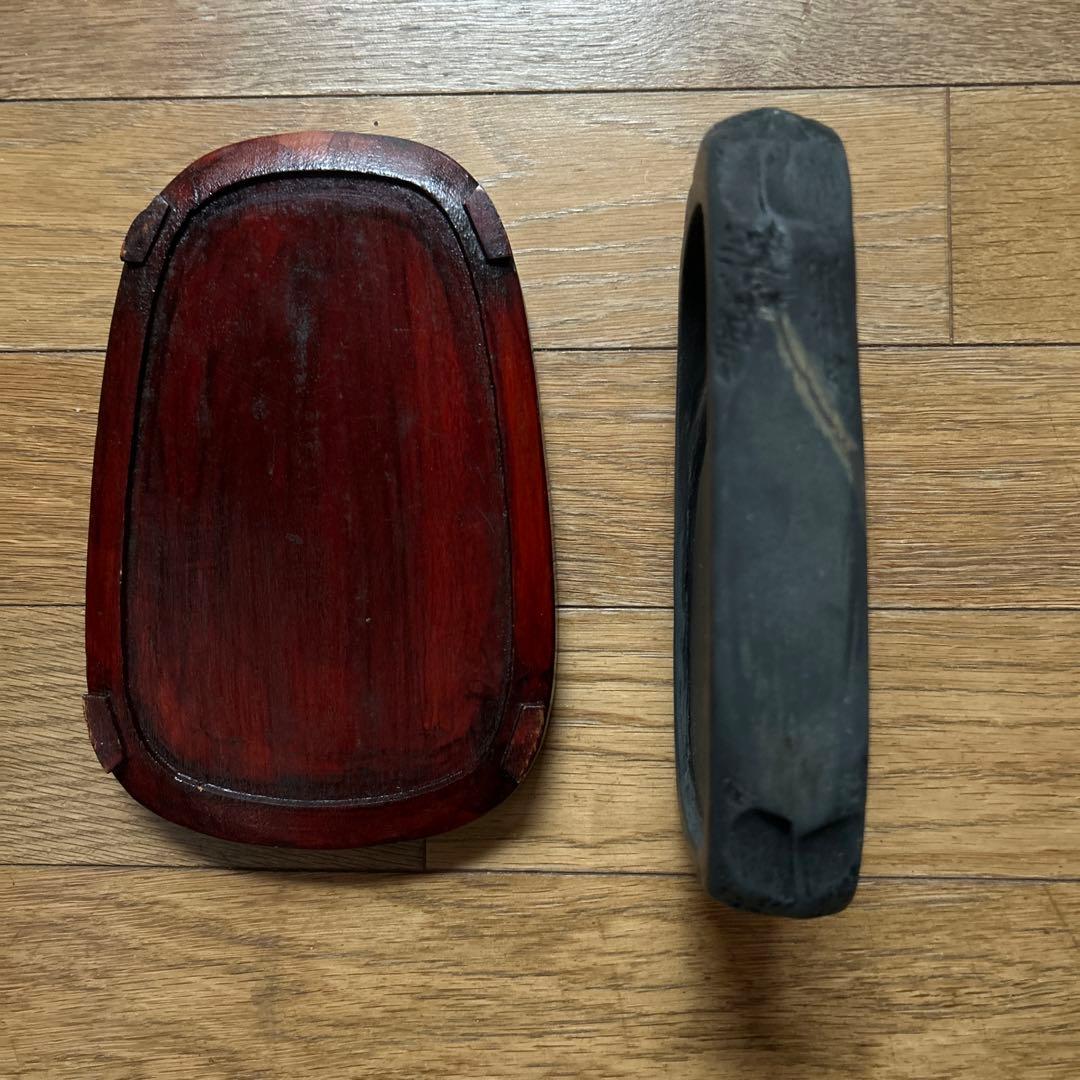 中国骨董60年以上使った古硯希少貴重な名品美しい翡翠紋あり 中国美術 文房四宝