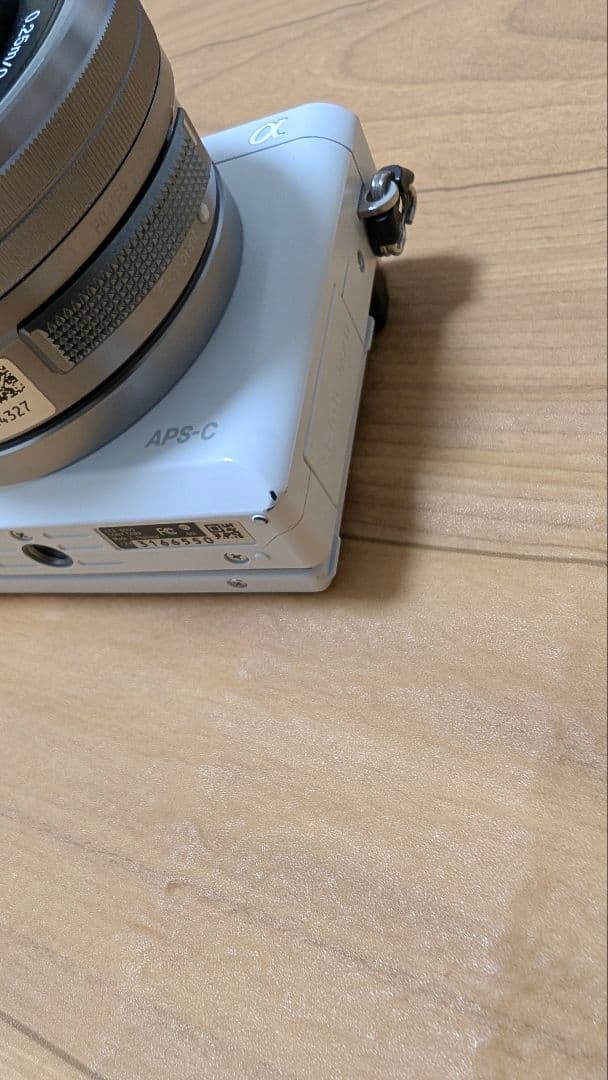 SONY α6000 ダブルズームレンズキット+50mm単焦点レンズ付き