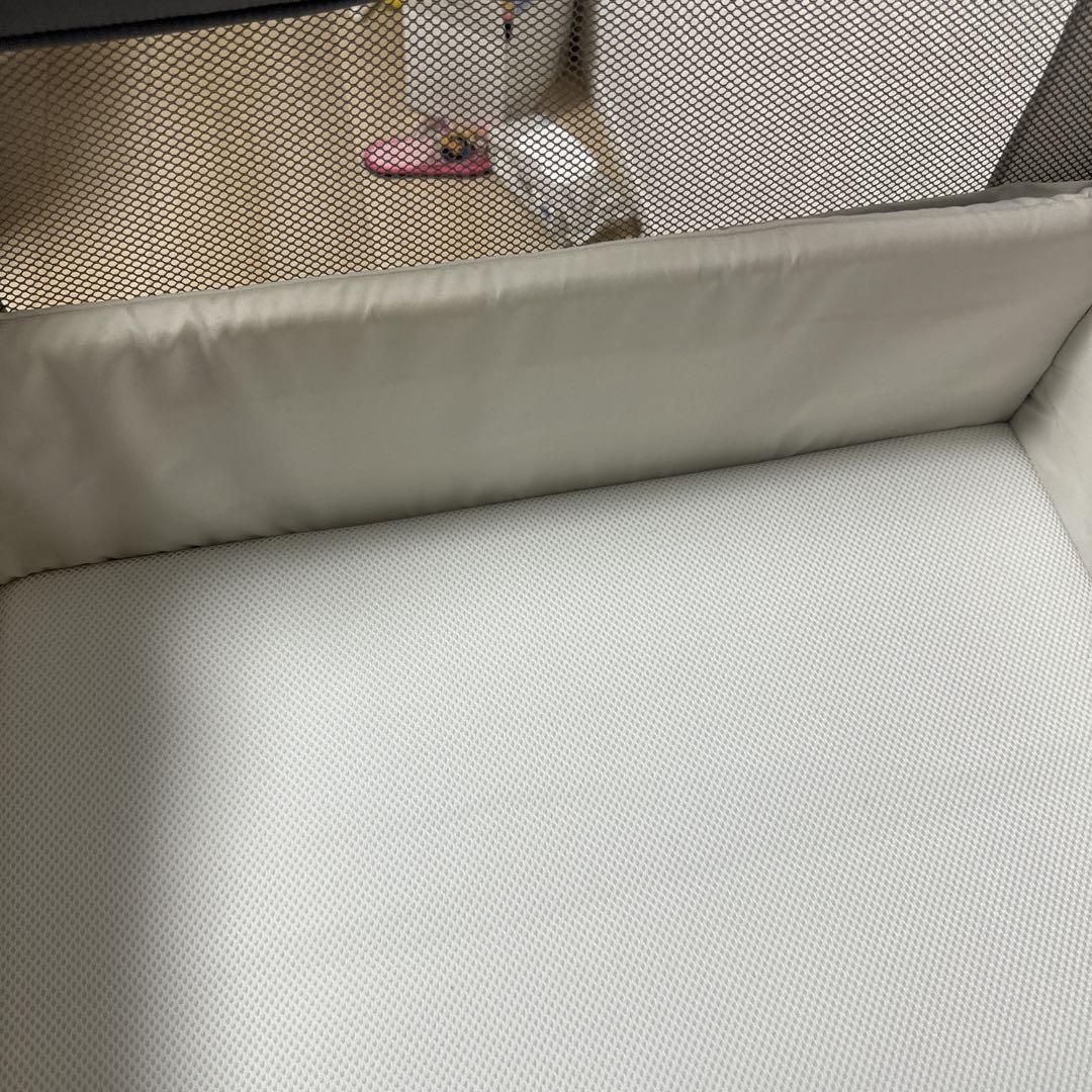 アップリカ ココネルエアー AB グレーベアー ベビーベッド