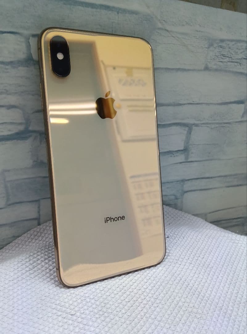 iPhone XS MAX　256GB ゴールド