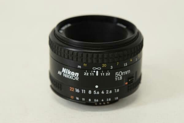 単焦点 Nikon AF 50mm F1.8