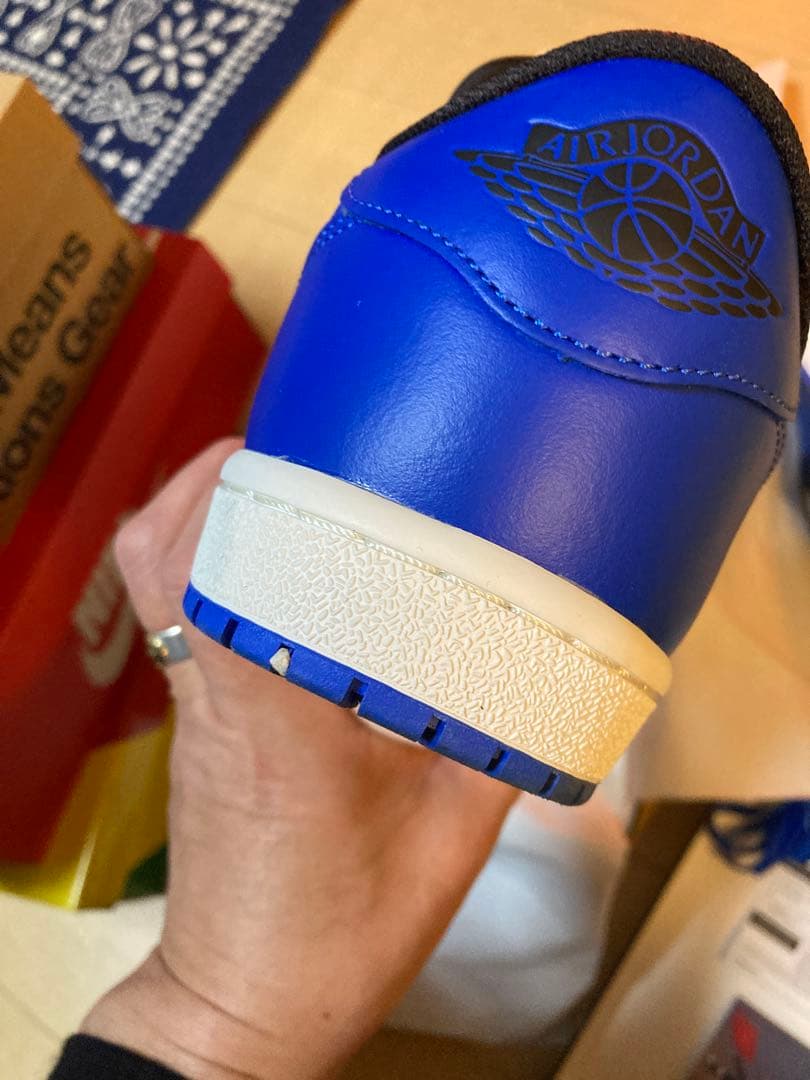 靴 NIKE AirJordan FCRB adidas Supreme BAPE3