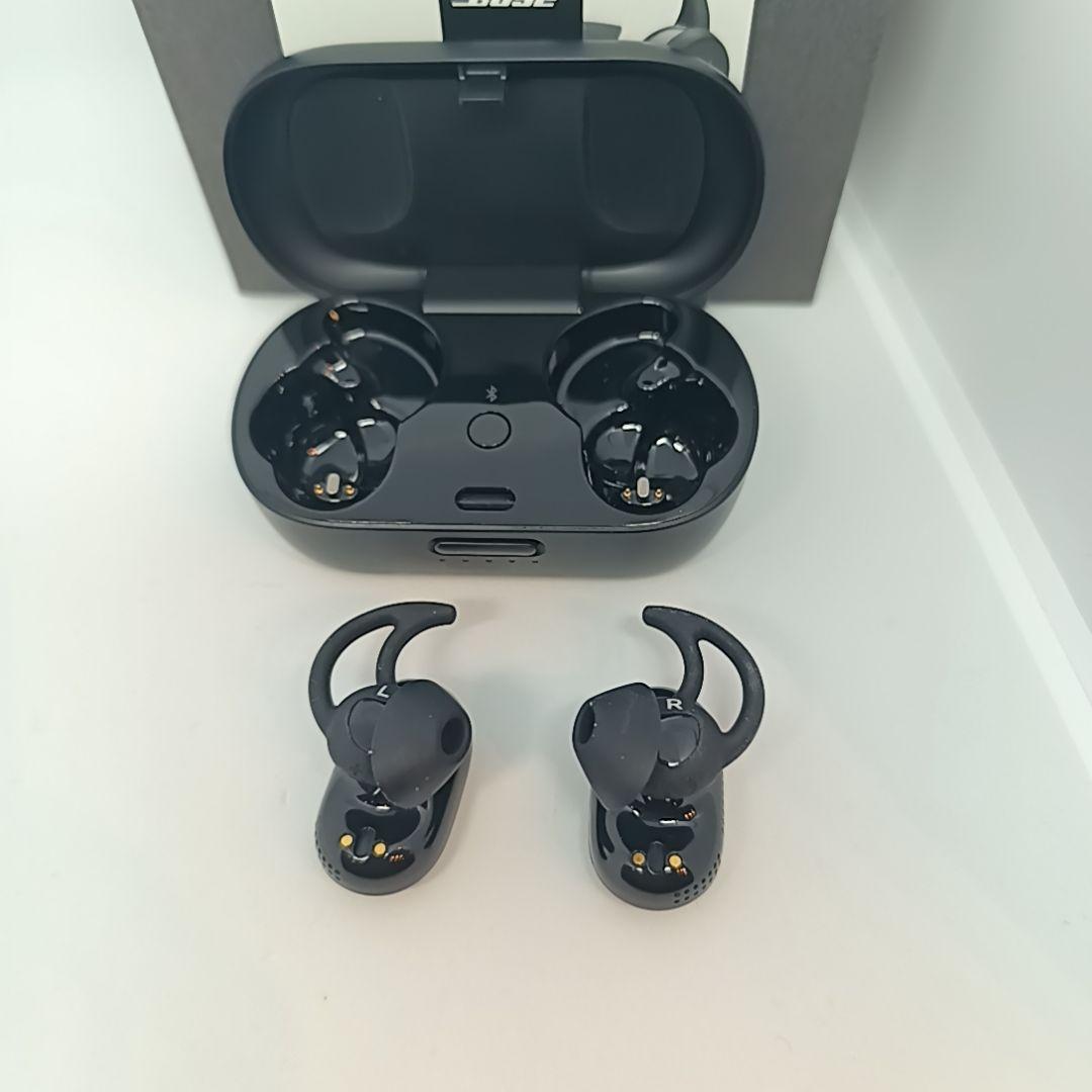 美品　Bose QuietComfort Earbuds ノイズキャンセリング